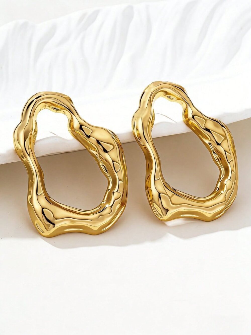 Gold Women's Asymmetrical Hollow Metal Earrings - Picture 5 of 6